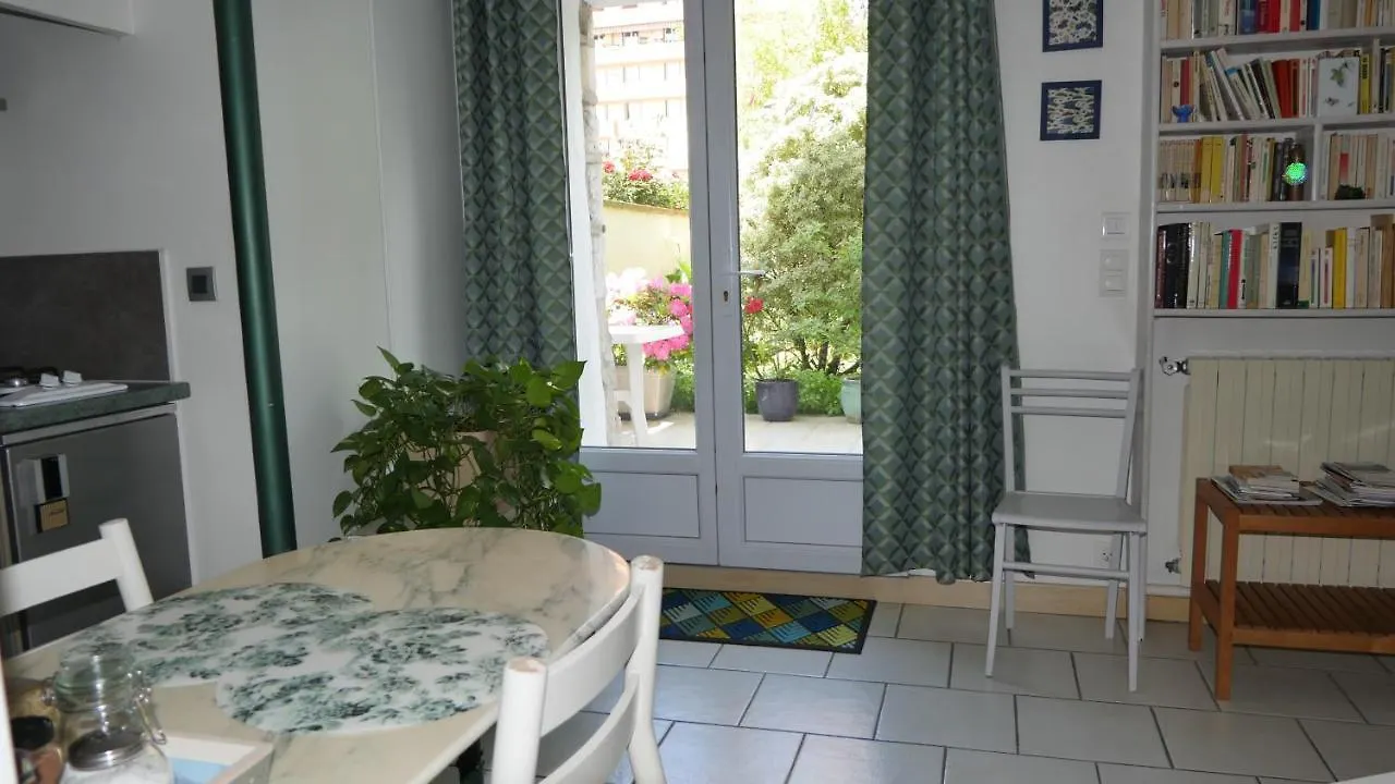 Apartment Gite Aux Minimes - Au Jardin Des Alouettes Toulouse